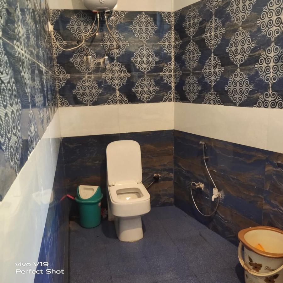 Hotel 19 Tosh Zewnętrze zdjęcie